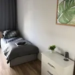 Kotlina Klodzka - Przestrzenny, Dla 6 Osob , 3 , 63 M , Balkon , Podziemny Garaz Free Klodzko