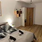 Kotlina Klodzka - Przestrzenny, Dla 6 Osob , 3 , 63 M , Balkon , Podziemny Garaz Free * Kłodzko
