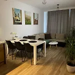 Apartment Kotlina Klodzka - Przestrzenny, Dla 6 Osob , 3 , 63 M , Balkon , Podziemny Garaz Free *