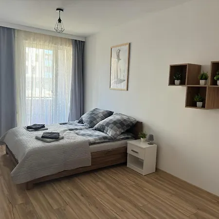 Kotlina Klodzka - Przestrzenny, Dla 6 Osob , 3 , 63 M , Balkon , Podziemny Garaz Free * 克沃兹科