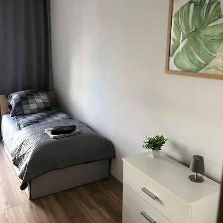 Kotlina Klodzka - Na Wylacznosc Na Letniej , 63 M , 2 Sypialnie , Salon Z Aneksem Kuchennym , Balkon , Podziemny Garaz Free Kłodzko