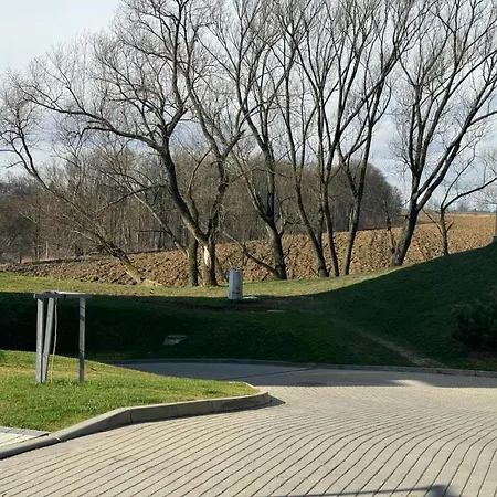 Kotlina Klodzka - Przestrzenny, Dla 6 Osob , 3 , 63 M , Balkon , Podziemny Garaz Free * 克沃兹科