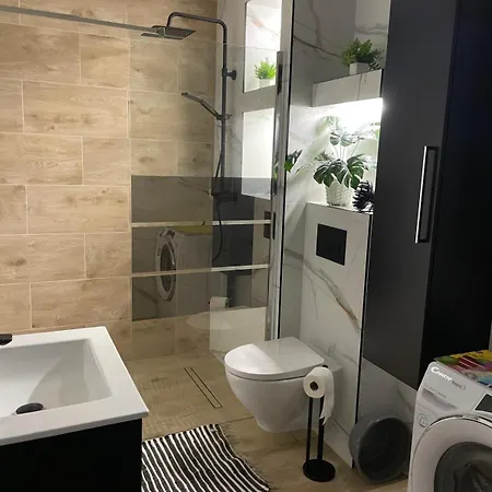 Kotlina Klodzka - Przestrzenny, Dla 6 Osob , 3 , 63 M , Balkon , Podziemny Garaz Free