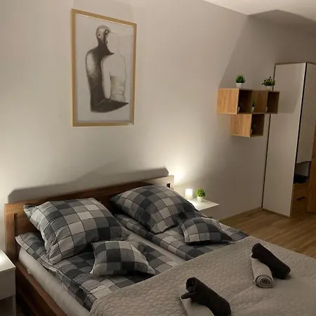 Lejlighed Kotlina Klodzka - Na Wylacznosc Na Letniej , 63 M , 2 Sypialnie , Salon Z Aneksem Kuchennym , Balkon , Podziemny Garaz Free