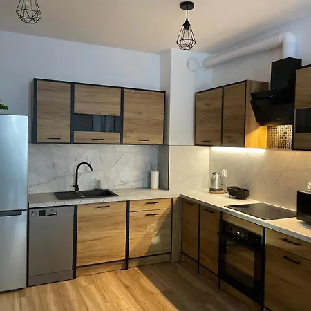 Kotlina Klodzka - Na Wylacznosc Na Letniej , 63 M , 2 Sypialnie , Salon Z Aneksem Kuchennym , Balkon , Podziemny Garaz Free 아파트 쿠드즈코