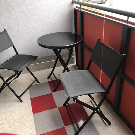 Kotlina Klodzka - Przestrzenny, Dla 6 Osob , 3 , 63 M , Balkon , Podziemny Garaz Free Daire