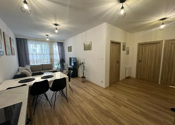 דירה Kotlina Klodzka - Na Wylacznosc Na Letniej , 63 M , 2 Sypialnie , Salon Z Aneksem Kuchennym , Balkon , Podziemny Garaz Free קלודז'קו