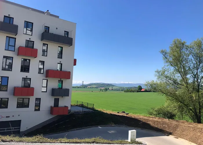 Kotlina Klodzka - Na Wylacznosc Na Letniej , 63 M , 2 Sypialnie , Salon Z Aneksem Kuchennym , Balkon , Podziemny Garaz Free דירה