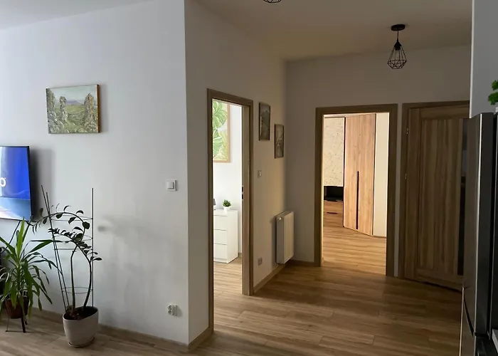 Kotlina Klodzka - Na Wylacznosc Na Letniej , 63 M , 2 Sypialnie , Salon Z Aneksem Kuchennym , Balkon , Podziemny Garaz Free * קלודז'קו