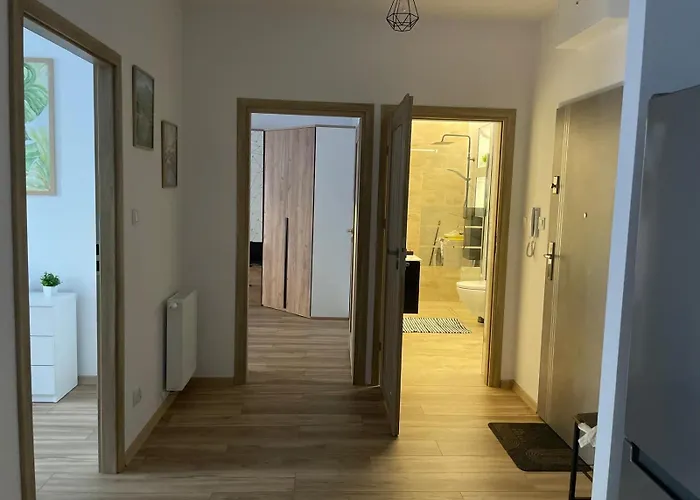 Kotlina Klodzka - Na Wylacznosc Na Letniej , 63 M , 2 Sypialnie , Salon Z Aneksem Kuchennym , Balkon , Podziemny Garaz Free Διαμέρισμα