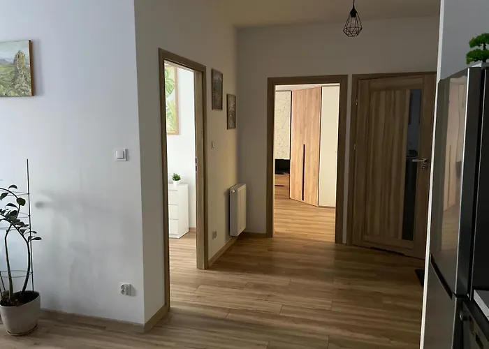 Kotlina Klodzka - Na Wylacznosc Na Letniej , 63 M , 2 Sypialnie , Salon Z Aneksem Kuchennym , Balkon , Podziemny Garaz Free Διαμέρισμα *