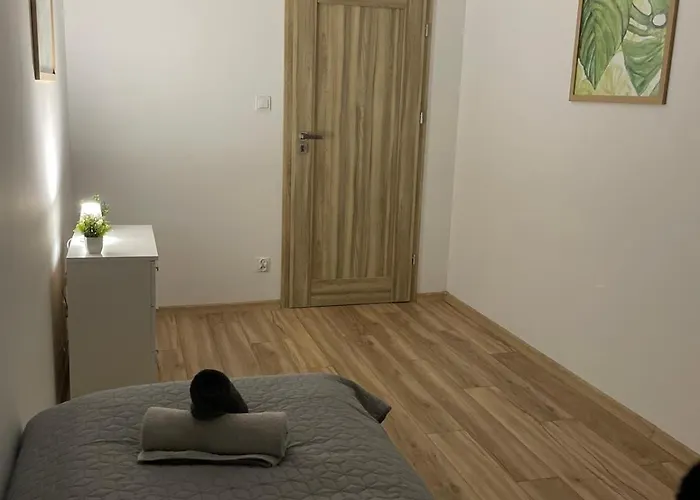 Kotlina Klodzka - Na Wylacznosc Na Letniej , 63 M , 2 Sypialnie , Salon Z Aneksem Kuchennym , Balkon , Podziemny Garaz Free Διαμέρισμα Kłodzko