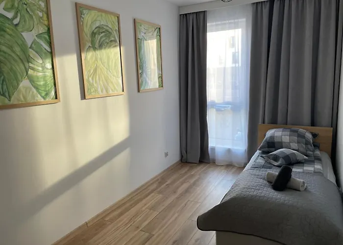 Kotlina Klodzka - Na Wylacznosc Na Letniej , 63 M , 2 Sypialnie , Salon Z Aneksem Kuchennym , Balkon , Podziemny Garaz Free