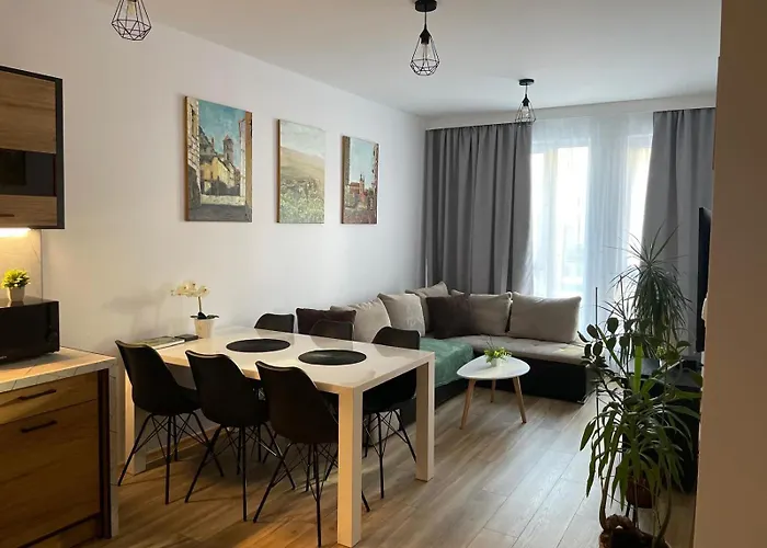 Διαμέρισμα Kotlina Klodzka - Na Wylacznosc Na Letniej , 63 M , 2 Sypialnie , Salon Z Aneksem Kuchennym , Balkon , Podziemny Garaz Free