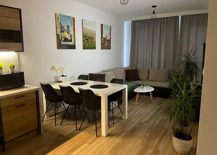 דירה Kotlina Klodzka - Na Wylacznosc Na Letniej , 63 M , 2 Sypialnie , Salon Z Aneksem Kuchennym , Balkon , Podziemny Garaz Free *